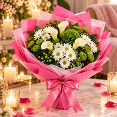 Pretty mixed white flowers